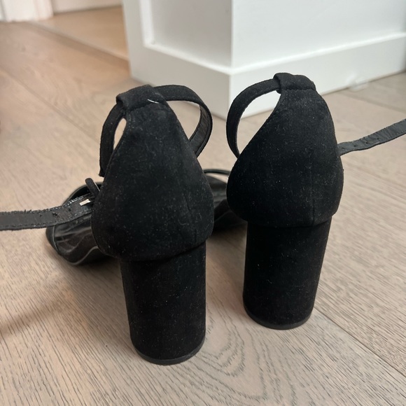 Size 6 Lulus chunky heels - Picture 3 of 4